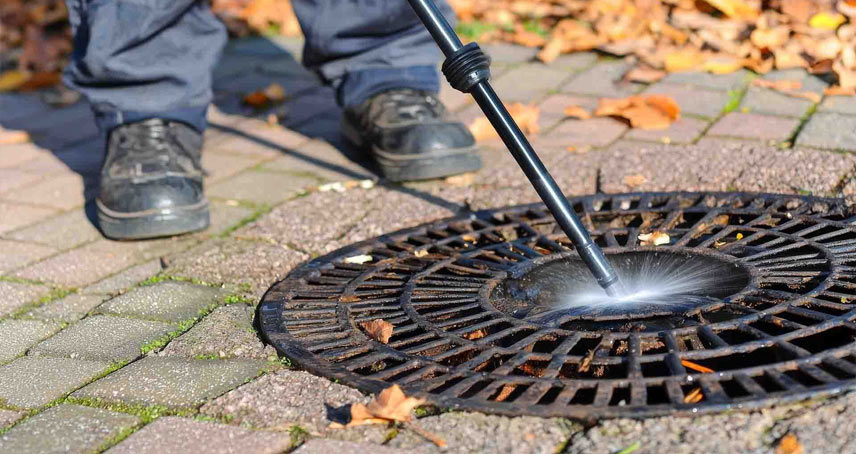 Manutenzione preventiva anti-allagamento a Roma: controlli su griglie, pozzetti e scarichi